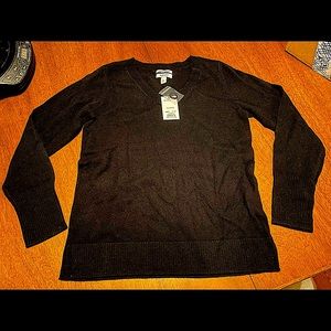 NWT black cashmere sweater size large